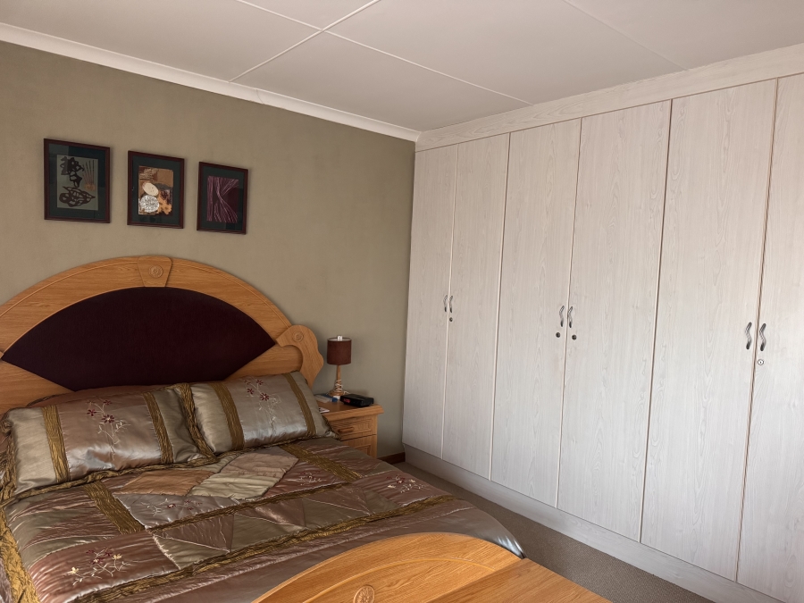3 Bedroom Property for Sale in Hartenbos Central Western Cape